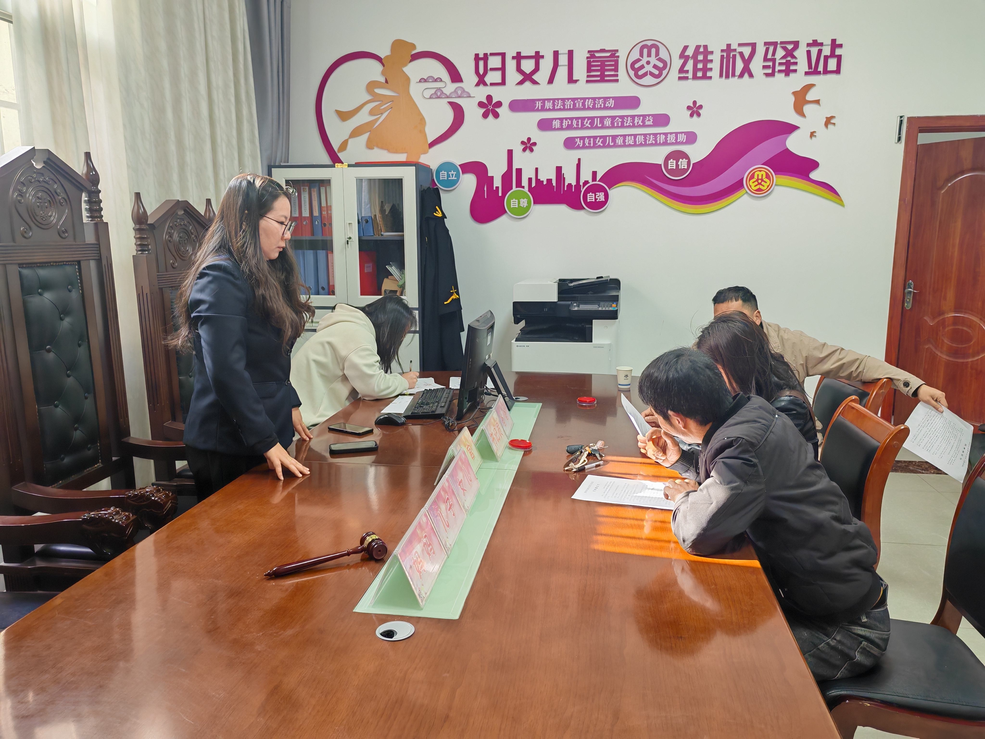 “公证+法院+调解”高效解纷！安康市国立公证处入驻法庭成效显著