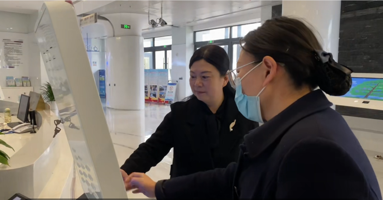 “坐班窗口，陪走流程”—市国立公证处积极开展“坐窗口、走流程、促改革、优服务”活动